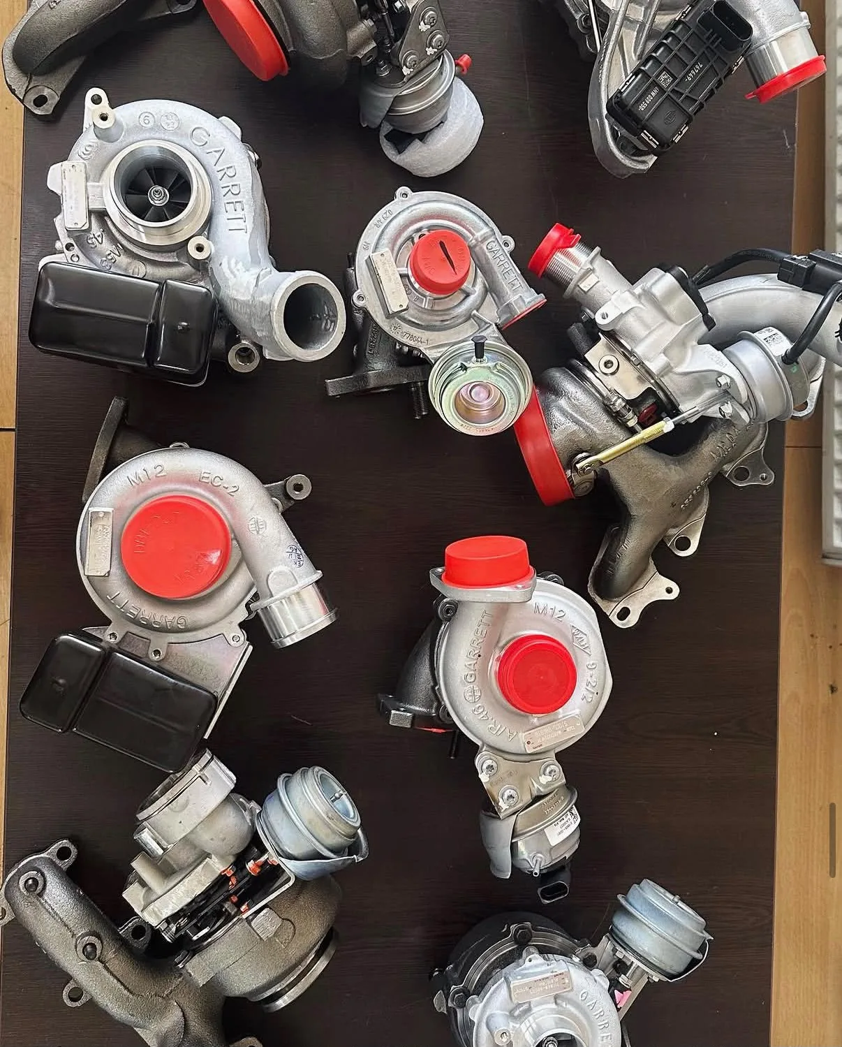 EFG Turbo teknik çalışma masasında turbo üniteleri